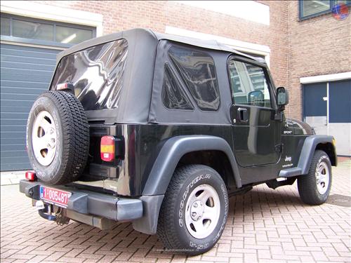 Jeep Wrangler 2.4i SPORT 105KW / 143PK SOFTTOP