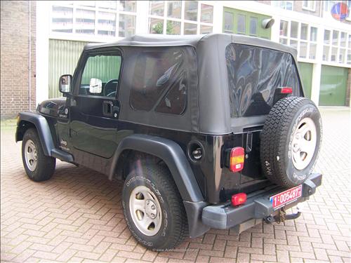 Jeep Wrangler 2.4i SPORT 105KW / 143PK SOFTTOP